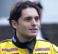 <b>Oficial: Fisichella assina com o Sauber para 2004</b>