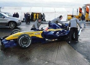 Renault faz shakedown “oficial” do R27
