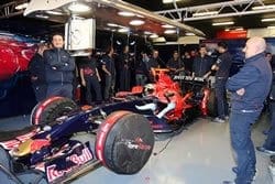 <b>Na “surdina”: Toro Rosso apresenta STR2 na Espanha</b>
