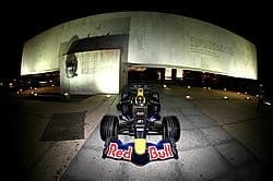 Red Bull busca o recorde no autódromo brasiliense