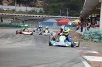 Jonathan Louis completa nove anos de idade