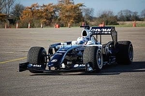 Williams mostra aerodinâmica para 2009