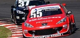 <b>Salustiano crava a pole-position em Interlagos</b>