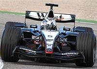 Coulthard quebra recorde do circuito em testes na Espanha