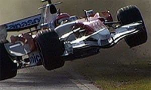 Depois de acidente, Melbourne altera curvas