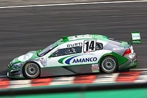 Batida prejudica corrida de Luciano Burti em Interlagos