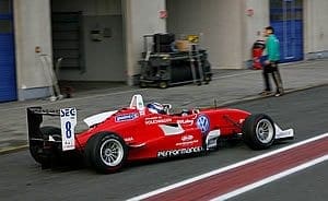 Suzuki encerra preparação para a estréia com 3º tempo