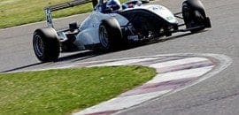 Gabriel Dias estréia com segundo lugar em Oulton Park