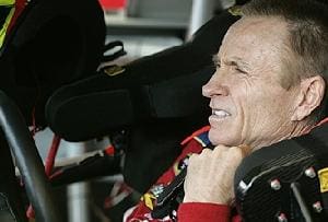 Mark Martin voltou a vencer após três anos e meio sem vitórias