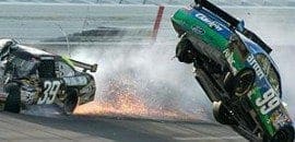 Keselowski vence prova recheada de acidentes em Talladega