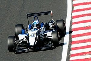 Gabriel Dias crava as duas poles em Silverstone