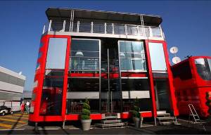 A ameaça da Ferrari não convence