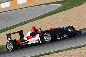 Geronimi conquista o melhor resultado entre os brasileiros