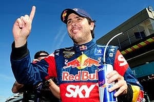 Cacá Bueno confirma tradição e larga na pole em Santa Cruz