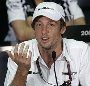 Equipe misteriosa de olho em Jenson Button