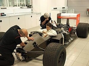 Bruno Senna pilota McLaren de Ayrton na Inglaterra