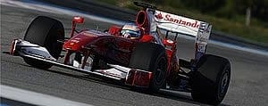 Santander domina nova pintura da Ferrari