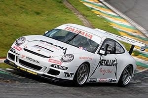 Vocalista do Metallica anda em um Porsche Cup em Interlagos