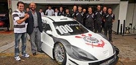 Corinthians apresenta seu carro em Interlagos
