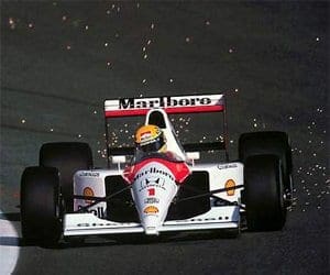 Lançamento da McLaren em miniatura de Senna