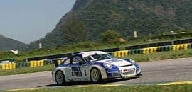 Ricardo Rosset lidera primeira sessão da 997