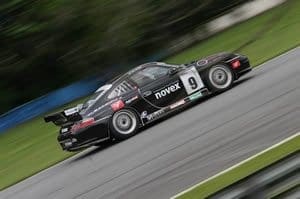 Edu Guedes lidera segundo treino da 996