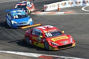 Em sua terceira corrida, Nunes fica entre os cinco primeiros