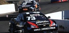 A três curvas do fim, freios acabam com corrida de Jimenez
