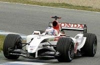 Button volta a ser o melhor em Jerez