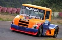 Roberval Andrade finaliza testes com novos caminhões