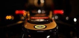 <b>Pela internet, Lotus apresenta E20</b>