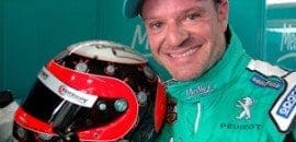 Capacete de Barrichello homenageia Corinthians
