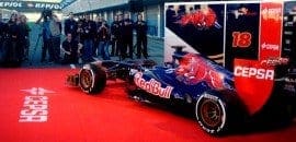 Toro Rosso apresenta STR8 sem degrau no bico