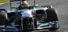 Ross Brawn elogia postura de Lewis Hamilton