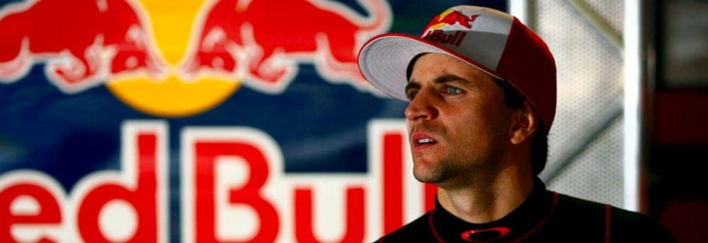 Serrinha bate na trave e fica a poucos milésimos da pole