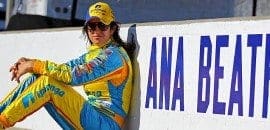 Bia Figueiredo oficializa sua inscrição com a Dale Coyne