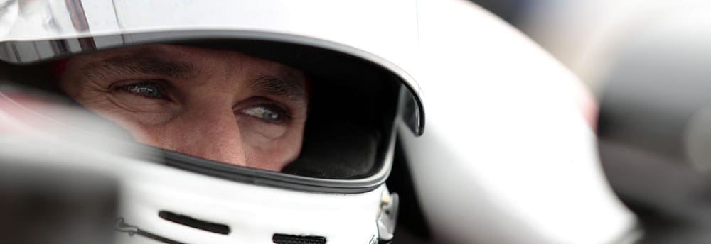 Power começa ano com pole em St. Petersburg