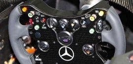 Pilotos ainda ficarão sem sinalizações dentro do cockpit em Sepang