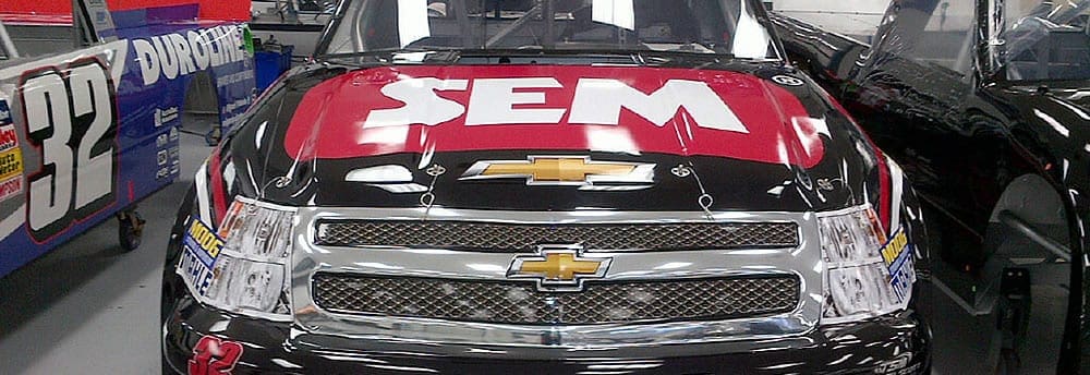 Em Martinsville, Miguel Paludo estreia nova picape e novo patrocínio