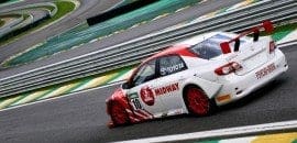 Denis Navarro lidera primeiro treino em São Paulo