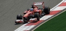 Fernando Alonso lidera última sessão de treinos livres em Xangai