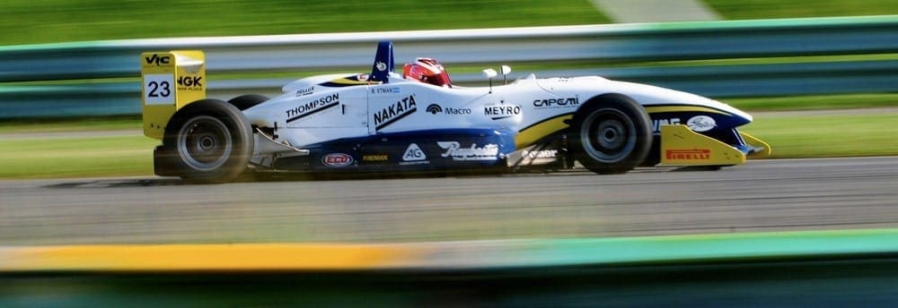 Argentino Bruno Etman lidera primeiro treino em Brasília