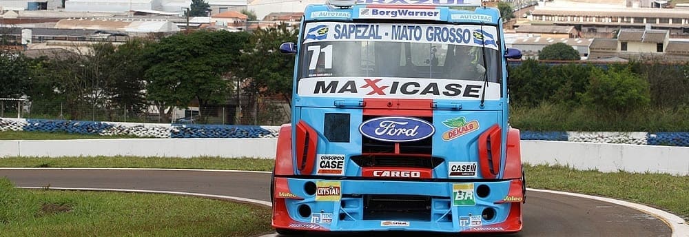 Duas equipes treinam no Paraná para etapa goiana