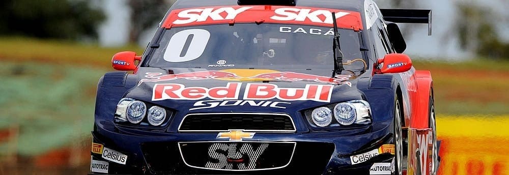 Cacá Bueno é o mais veloz em Brasília