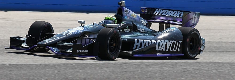 Tony Kanaan tem dia difícil em Milwaukee