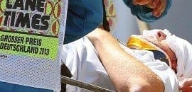Cinegrafista atropelado por roda tem fraturas; Red Bull é multada