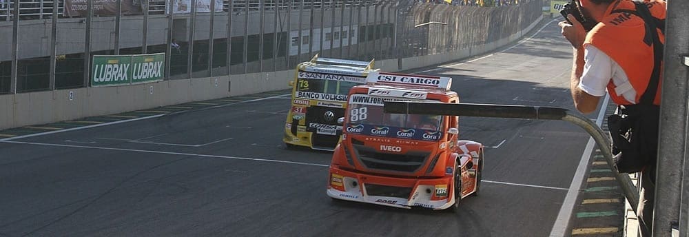 Monteiro vence em Interlagos e Totti é o novo líder