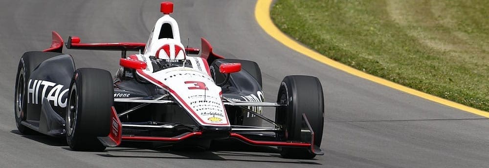 Helio Castroneves amplia liderança do campeonato