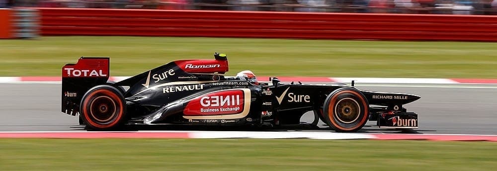 Romain Grosjean escapa de punição após inspeção técnica