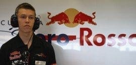 Toro Rosso anuncia Kvyat para substituir Ricciardo em 2014